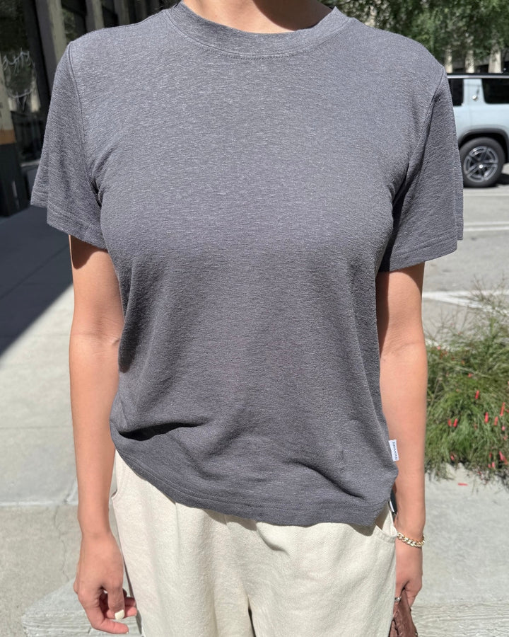 Le Bon Shoppe | Bo Linen blend tee | Charcoal