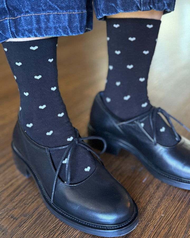 Le Bon Shoppe | Sneaker Socks | Heart Black Cream