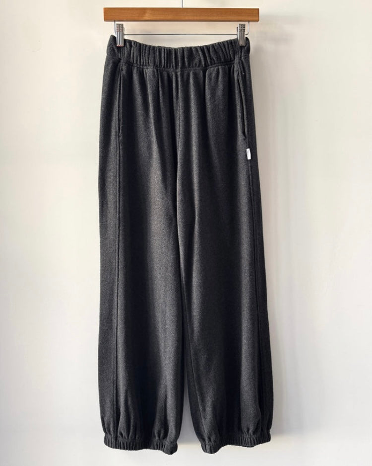 Le Bon Shoppe | Pointelle Balloon Pants | Charcoal