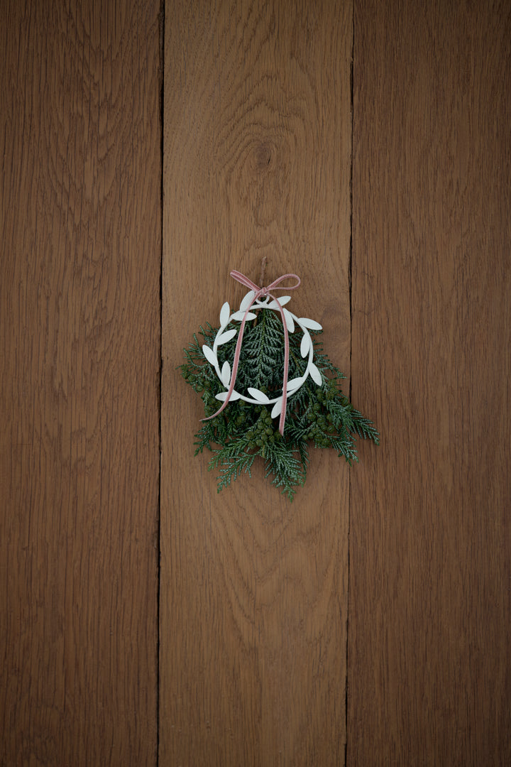 Fog Linen | Wreath Olive Small | White