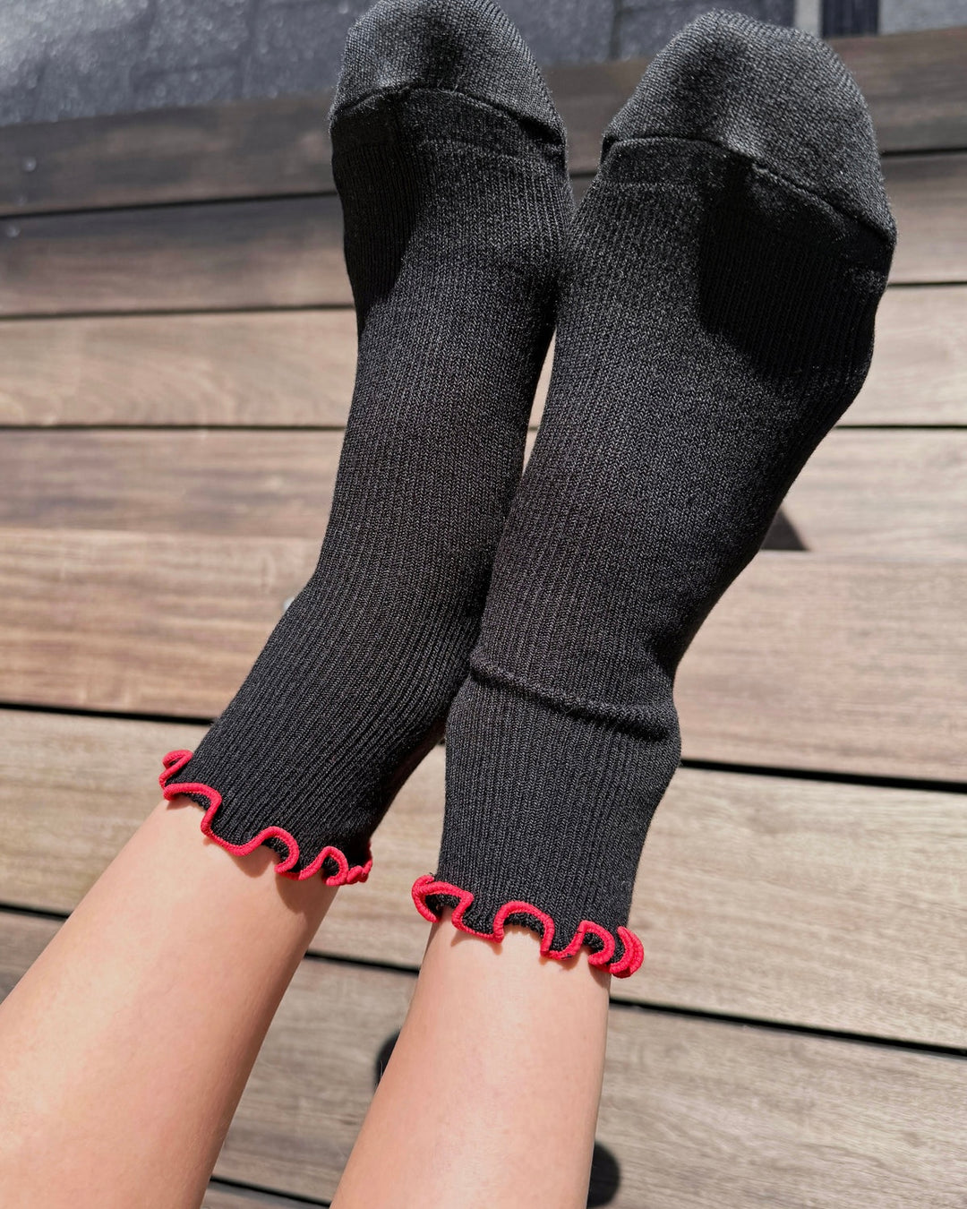 Le Bon Shoppe x Noble | Petite Ruffle Sock | Black Red