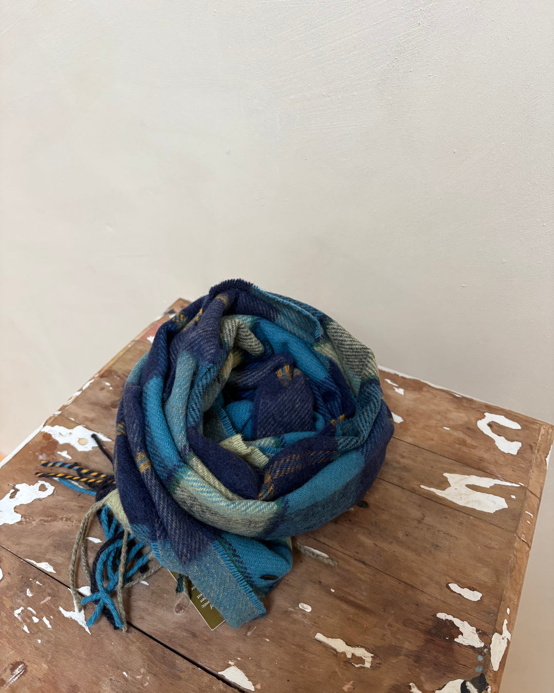 McNutt | Unisex Lambswool Scarf | Riverside Plaid