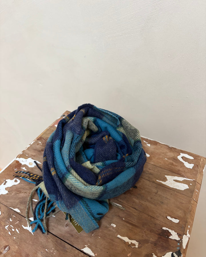 McNutt | Unisex Lambswool Scarf | Riverside Plaid