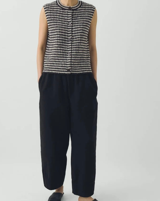 TOAST | Sculpted Leg Brushed Canvas Trousers | Black