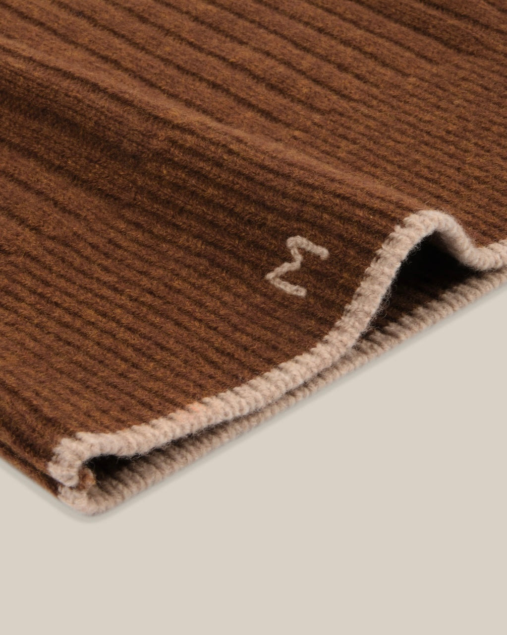Moismont | Hood Irma N°227 | Henna