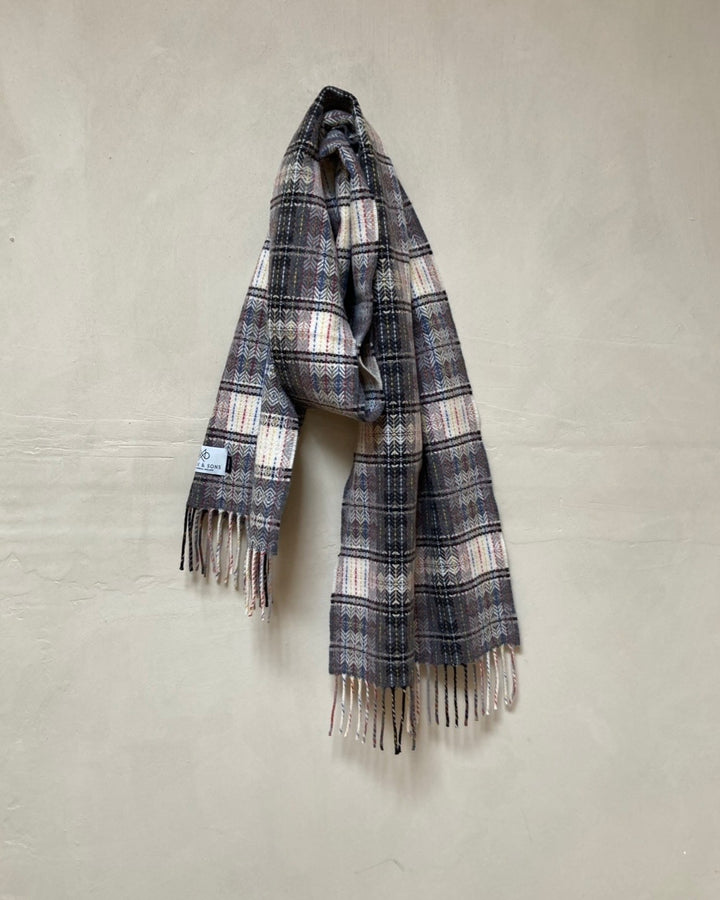Molloy & Sons | Fine Diamond Scarf | Grey