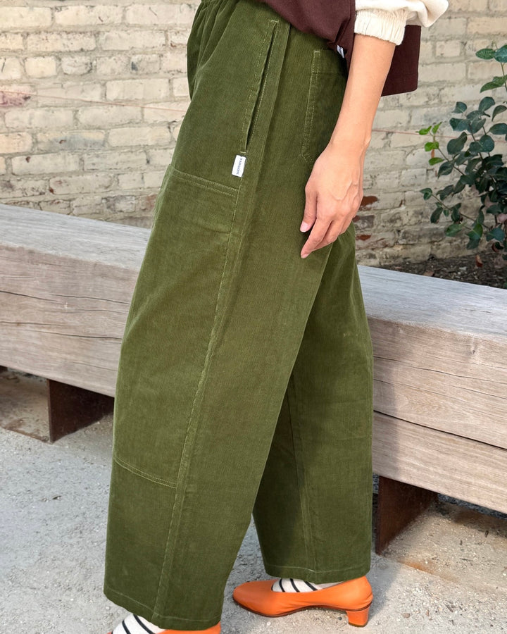 Le Bon Shoppe | Corduroy Gardener’s Pants | Bay Leaf