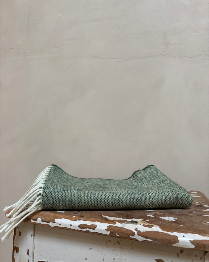 McNutt | Unisex Lambswool Scarf | Spotted Green