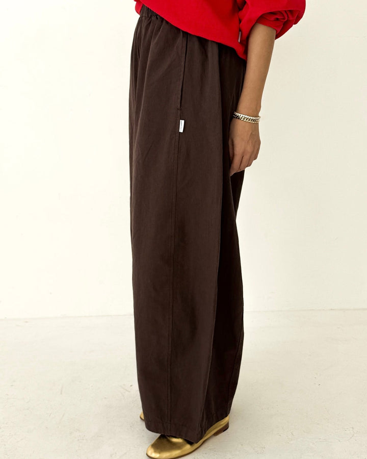 Le Bon Shoppe | Parachute Pants | Dark Brown