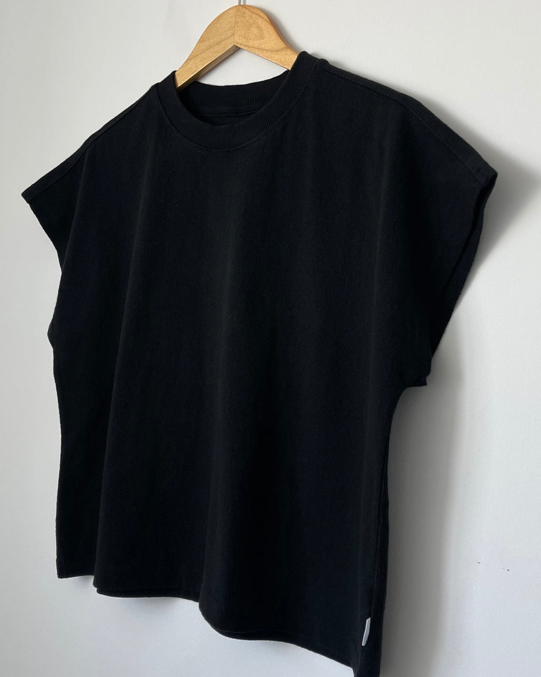Le Bon Shoppe | Jeanne Tee | Black
