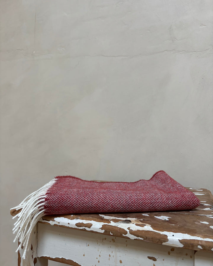 McNutt | Unisex Lambswool Scarf | Tabasco Herringbone