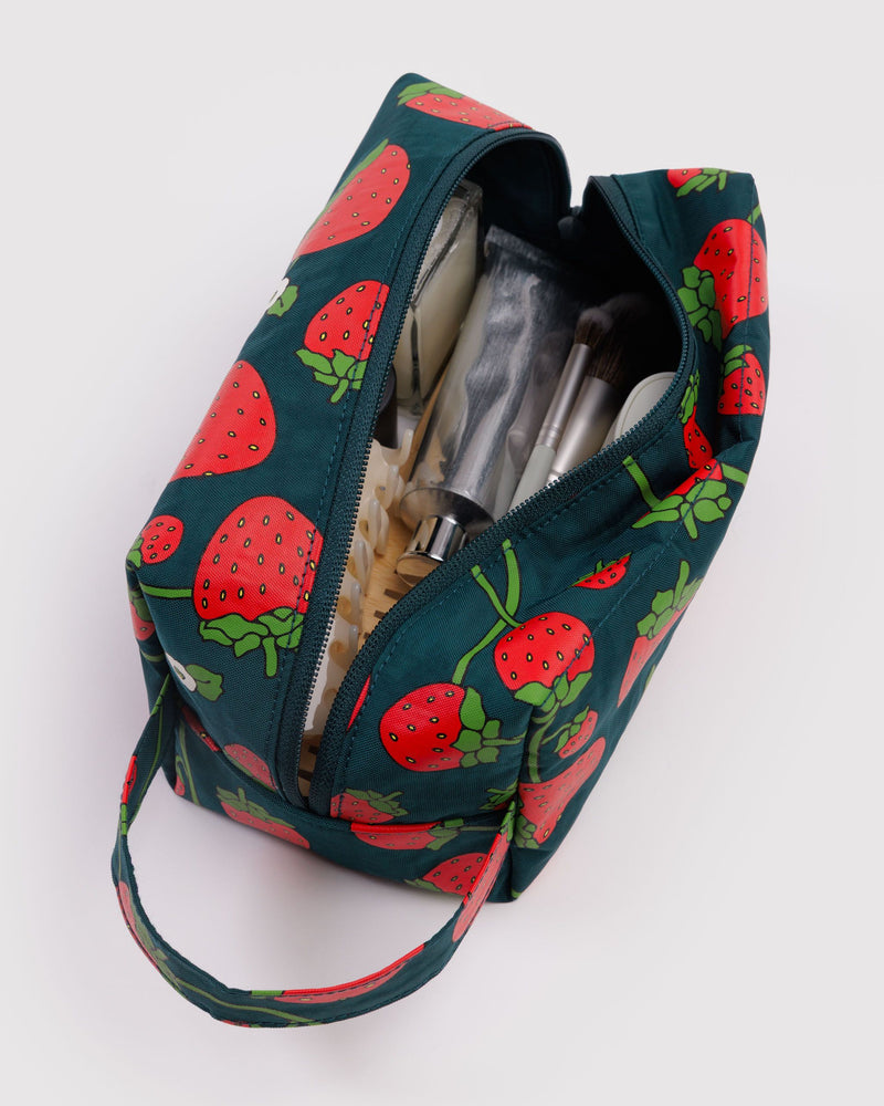 Baggu | Dopp Kit | Strawberry Blossom