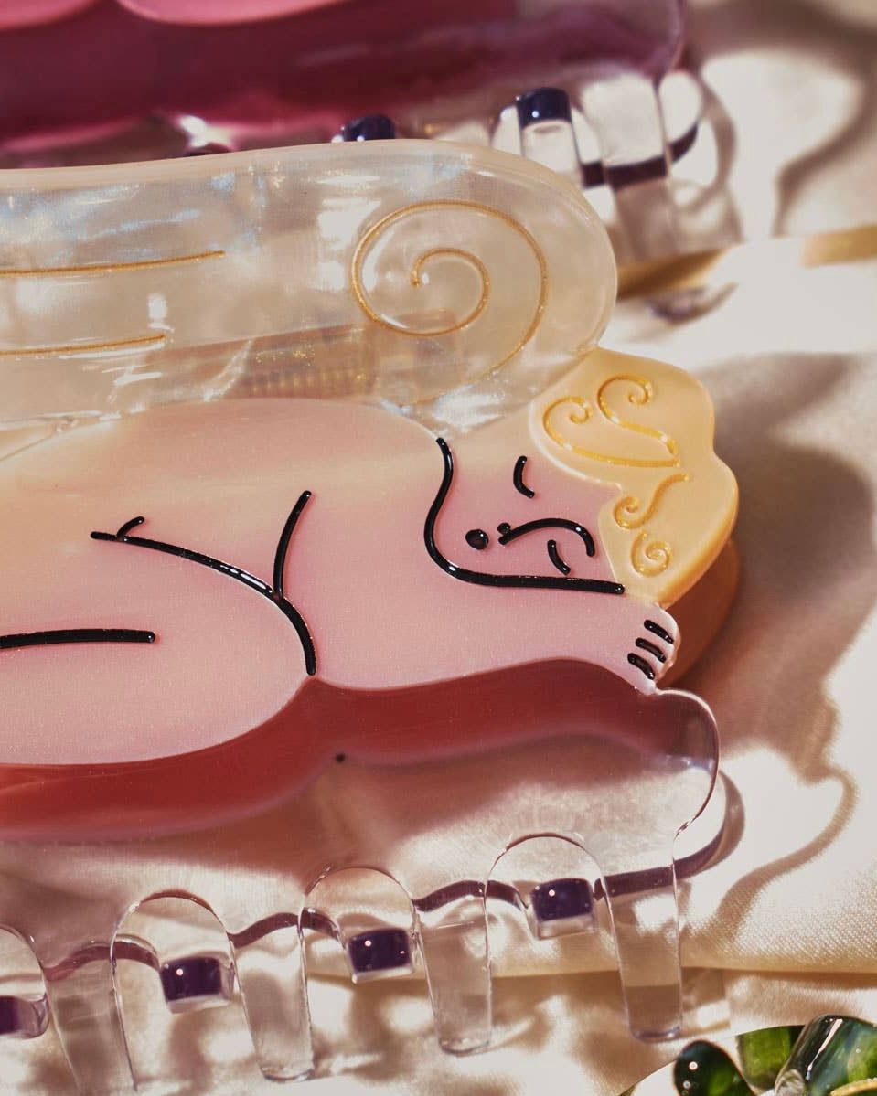 Winona Irene | Cherub claw Gold