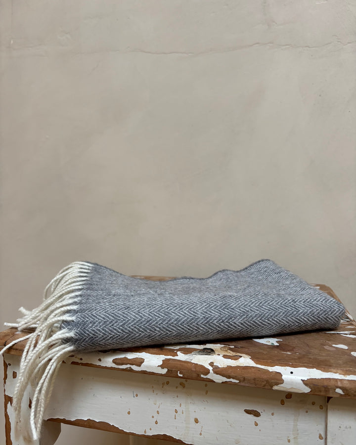 McNutt | Unisex Lambswool Scarf | Uniform Grey Herringbone