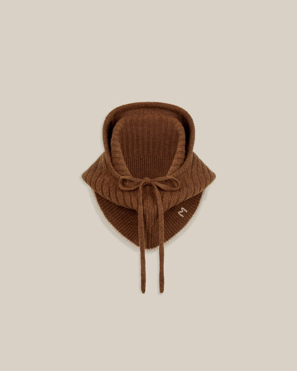 Moismont | Hood Irma N°227 | Henna