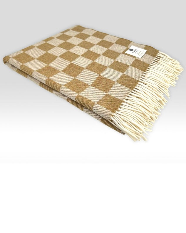 McNutt | Supersoft check Blanket | Finn