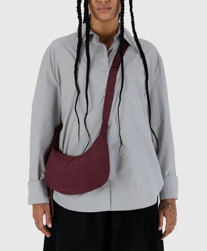 Baggu | Small crescent bag | Mahogany