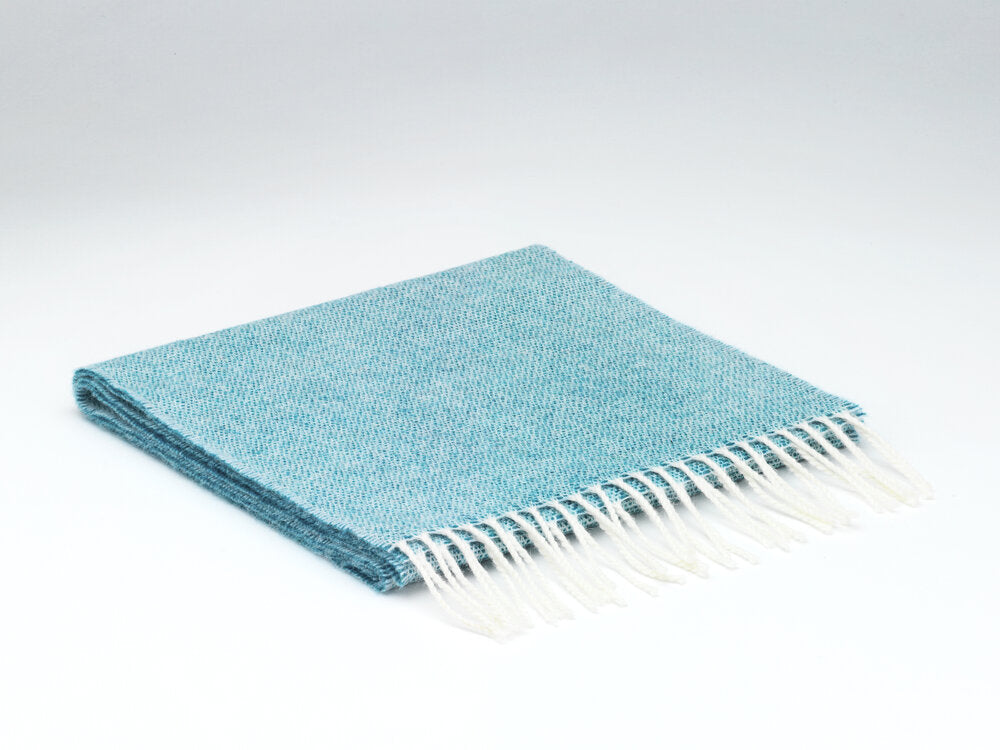McNutt | Unisex Lambswool Scarf - Spotted Turquoise